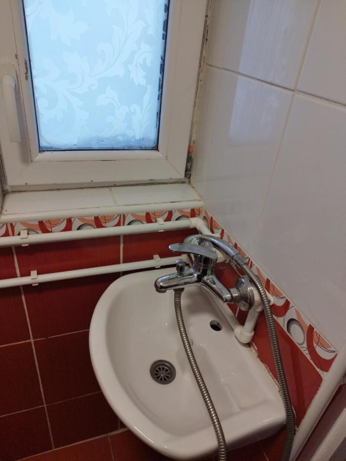 Small Apartment Private Bathroom Strong Wi-Fi ベオグラード エクステリア 写真