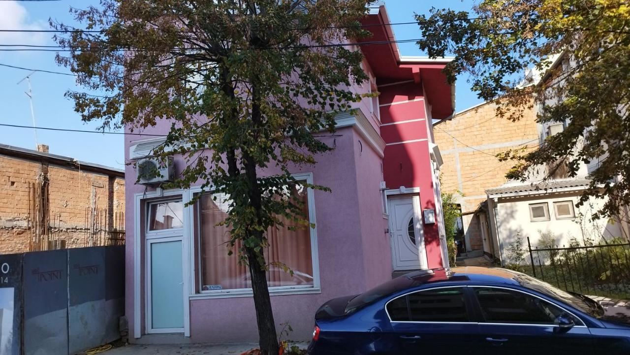 Small Apartment Private Bathroom Strong Wi-Fi ベオグラード エクステリア 写真