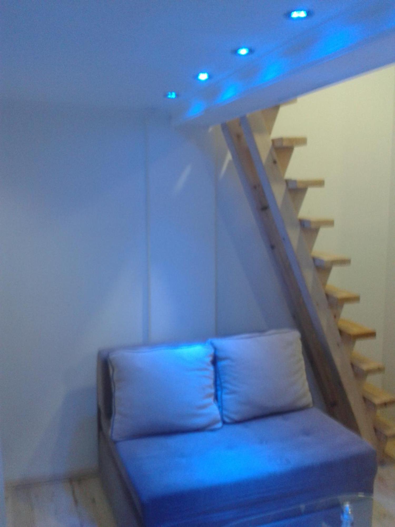 Small Apartment Private Bathroom Strong Wi-Fi ベオグラード エクステリア 写真